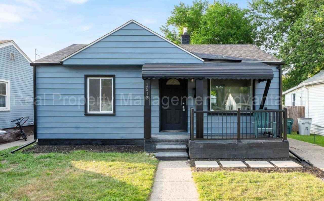 1513 E Meyers Ave - Photo 2 of 25