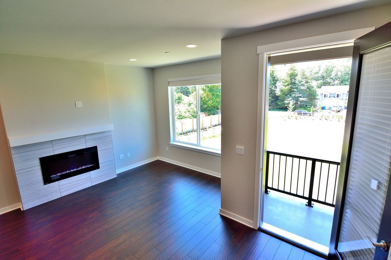 14913 48th Ave W - Photo 3 of 16