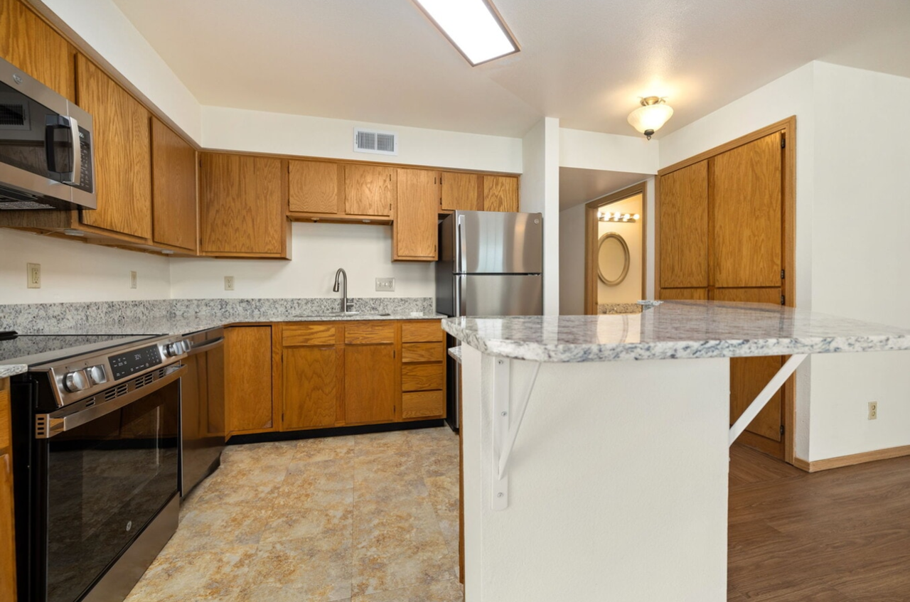 Robinson Park Apartments - Photo 3 of 17