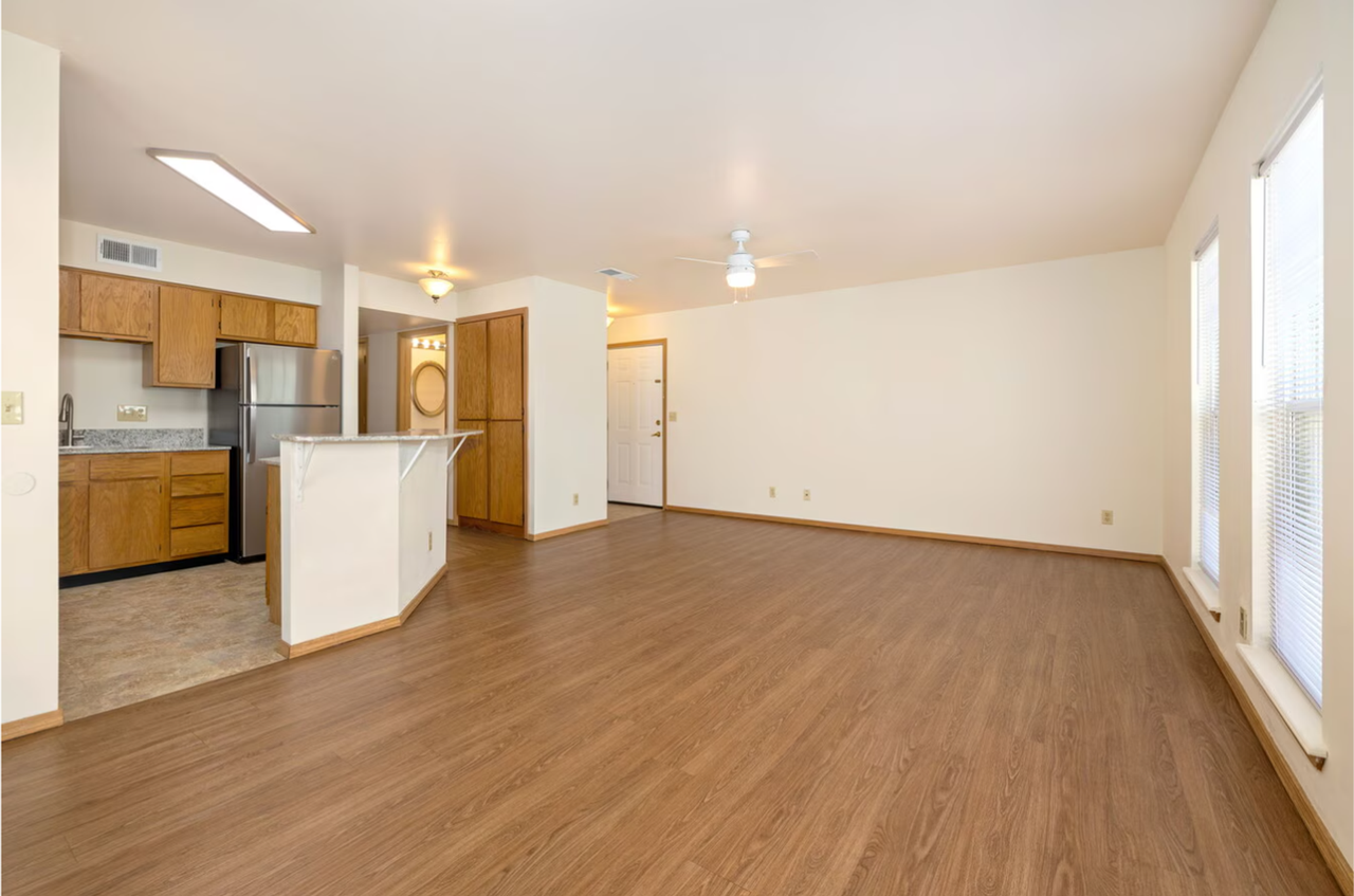 Robinson Park Apartments - Photo 5 of 17