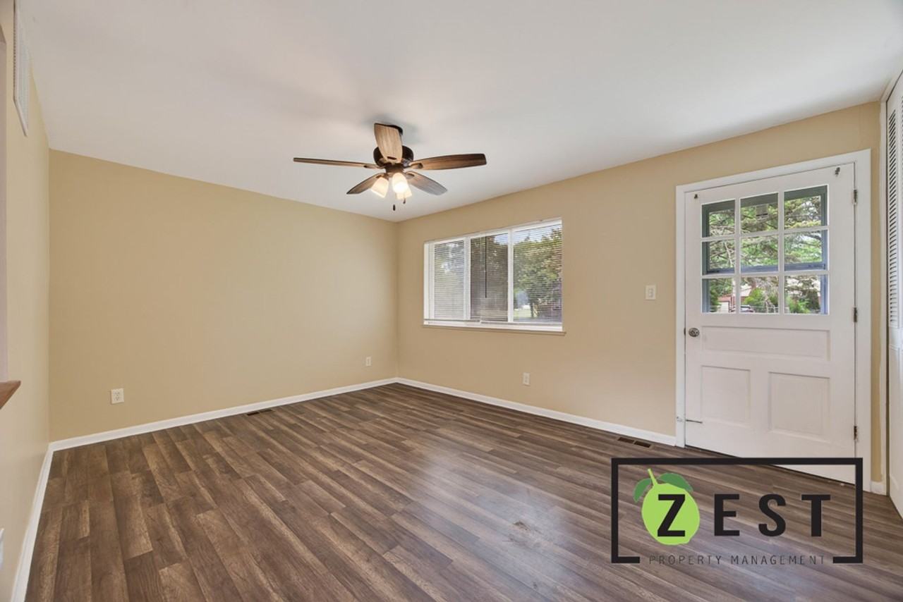 39483 Marne Ave - Photo 3 of 19