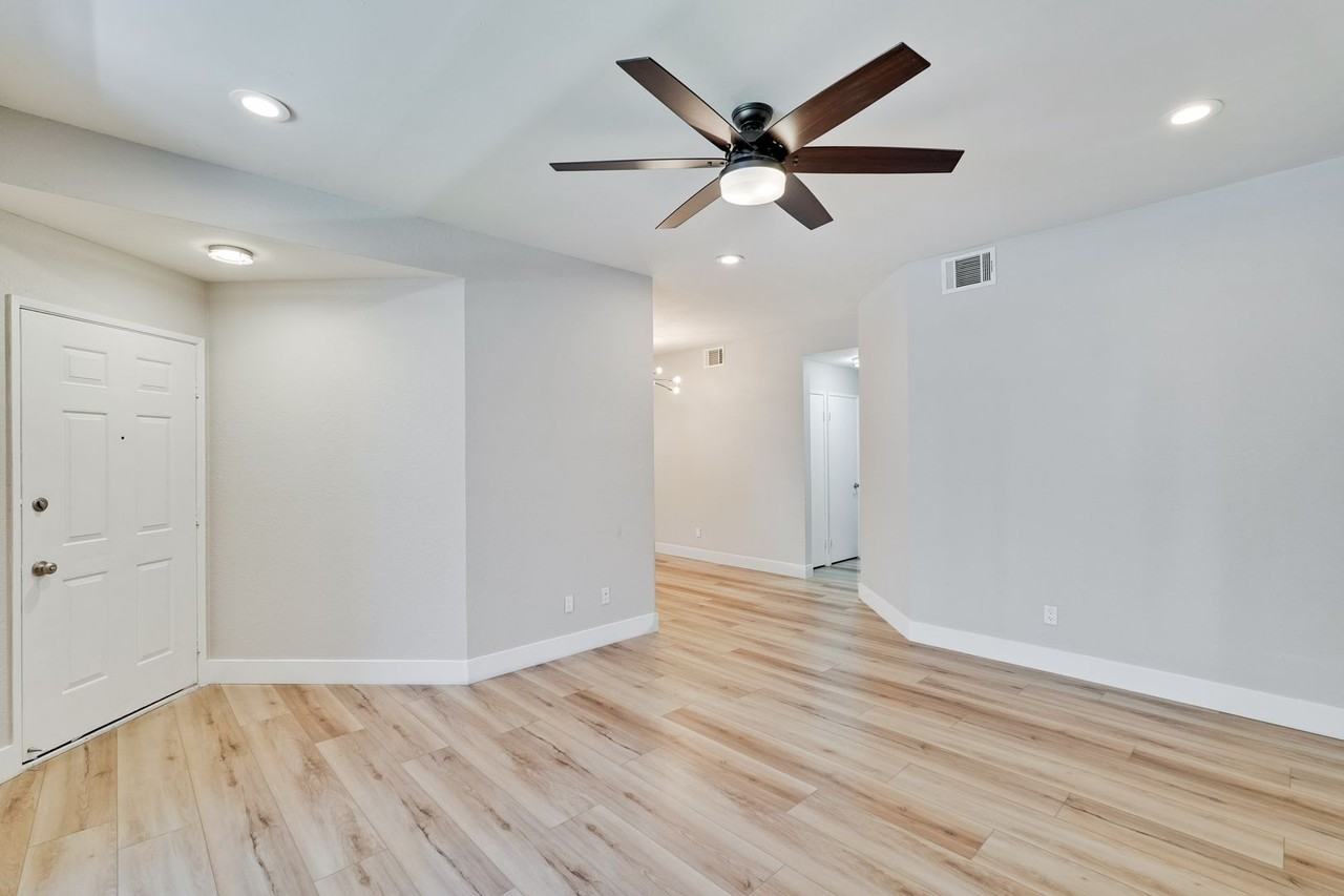 537 Shadow Dance Dr - Photo 6 of 36