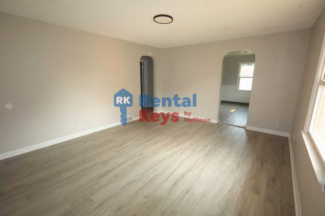 732 Wall St - Photo 3 of 16