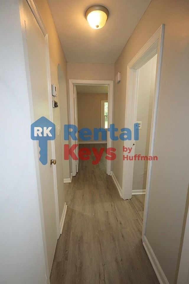 732 Wall St - Photo 6 of 16