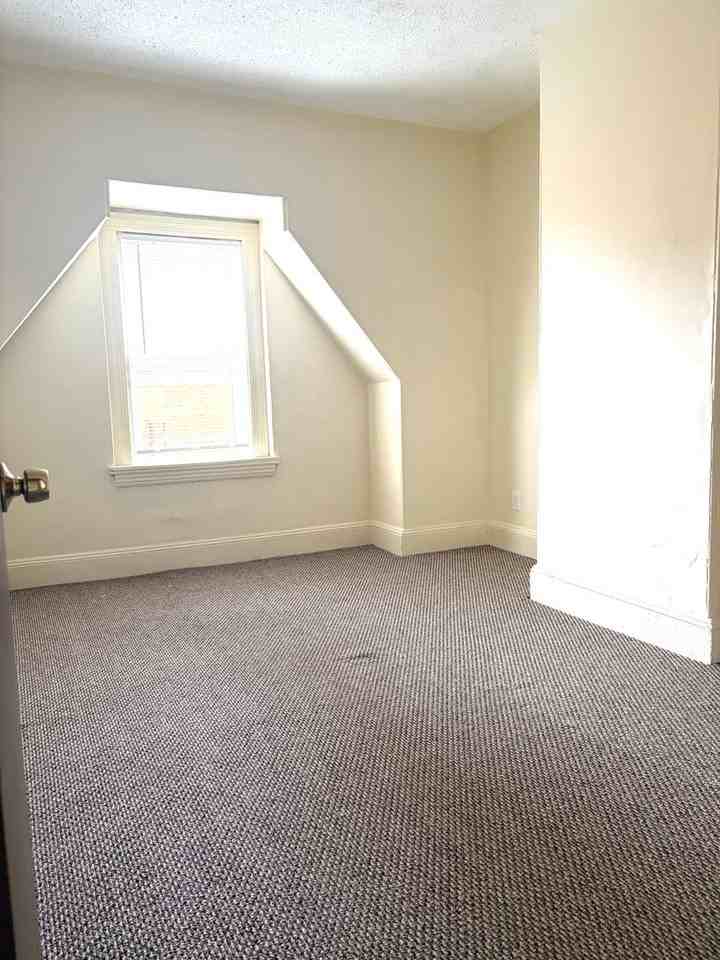 20 Blaine St - Photo 2 of 6