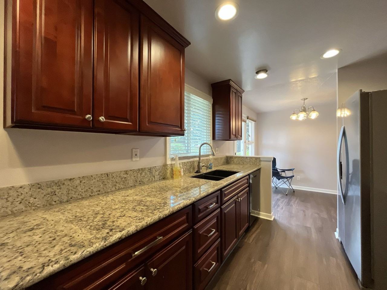 730 Se 143rd Ave - Photo 7 of 32