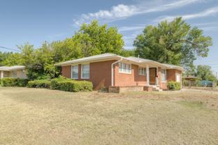 1501 Sw 66th St - Photo 1 of 1