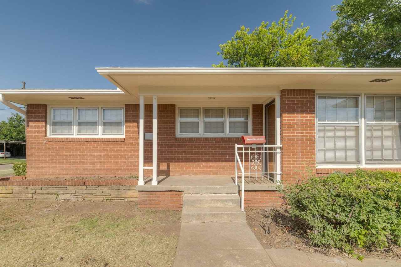1501 Sw 66th St - Photo 4 of 19