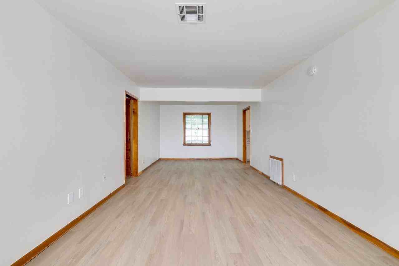 1501 Sw 66th St - Photo 5 of 19