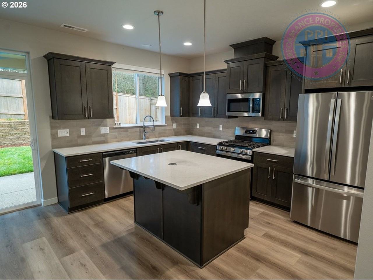 10495 Se Heritage Rd - Photo 4 of 26