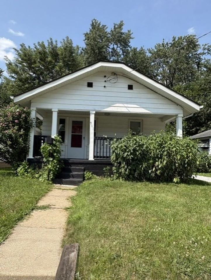 961 Wyley Ave