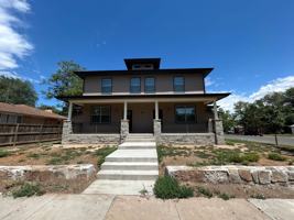 featured image of 536 E Mulberry St