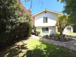 featured image of 615 11th St