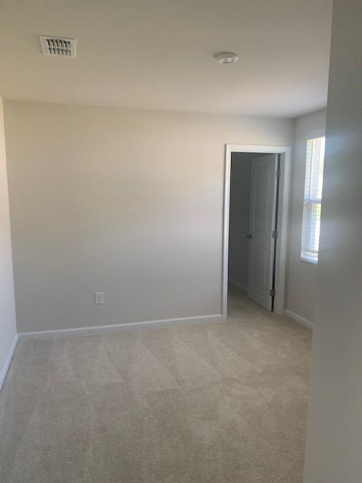 567 Eden Hall Rd - Photo 3 of 17