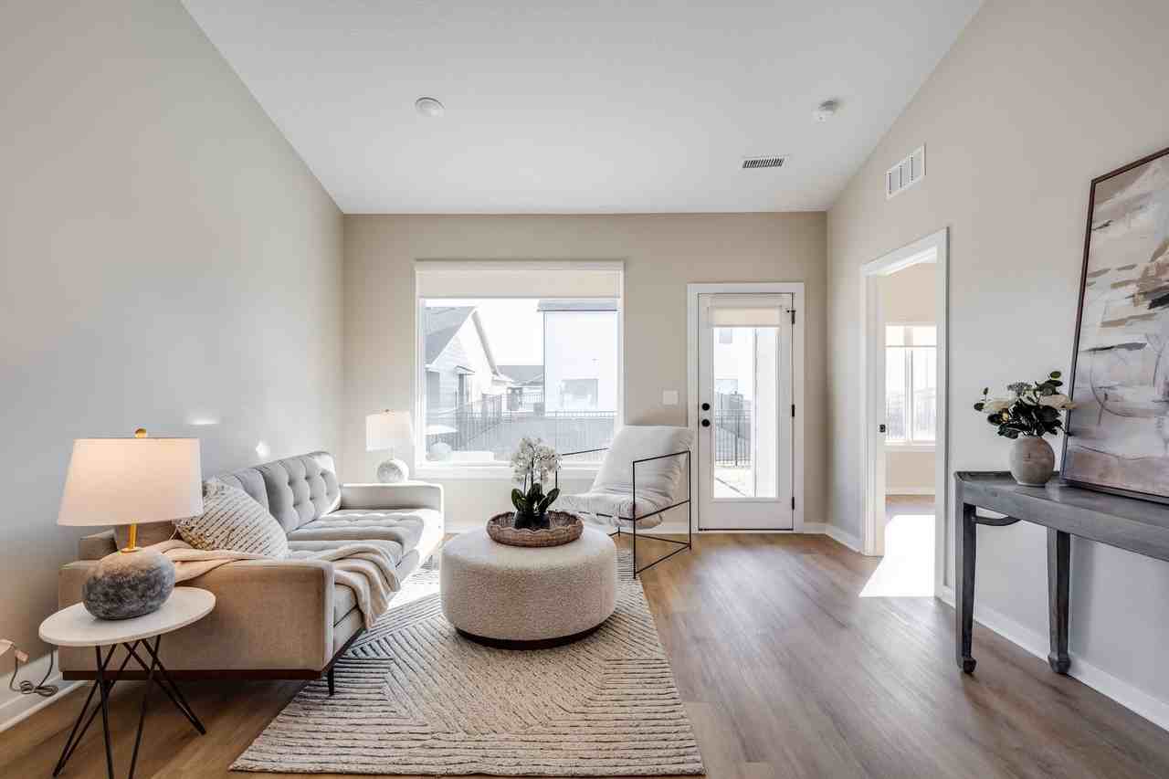 3731 W Longleaf St - Photo 3 of 13