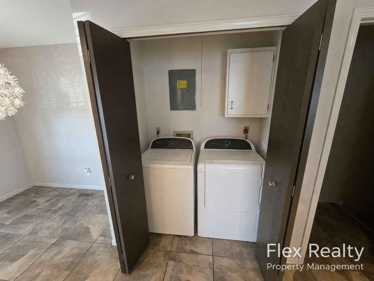 5809 Ryewyck Dr - Photo 5 of 17