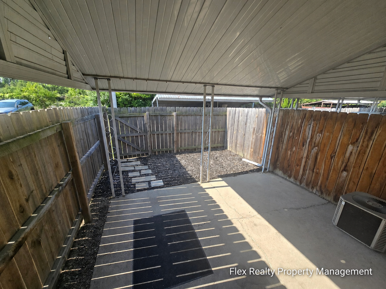 5809 Ryewyck Dr - Photo 7 of 17