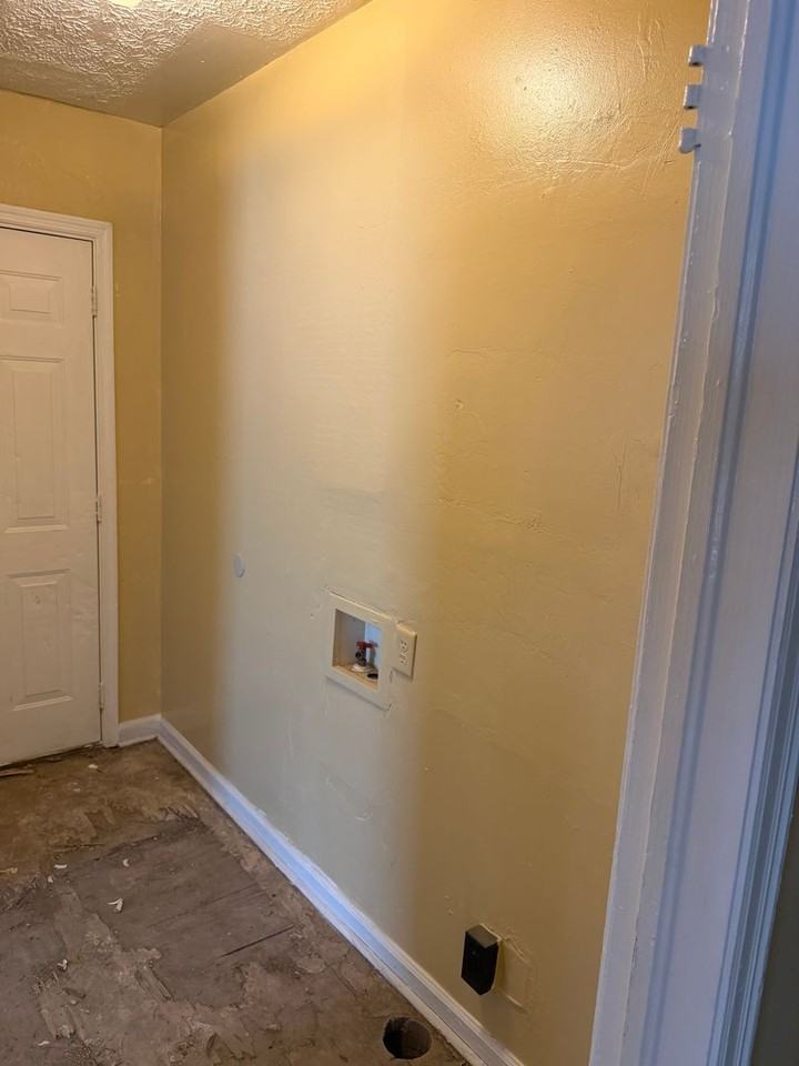 2331 Amos St - Photo 5 of 15