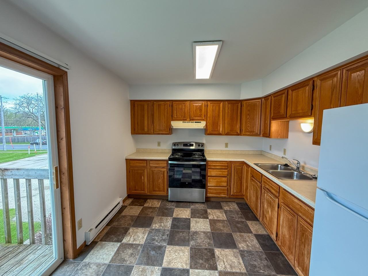 210 Howard St #1 - Photo 5 of 22