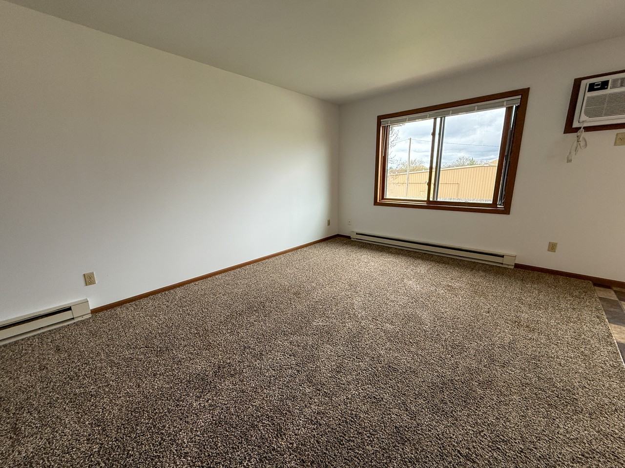 210 Howard St #1 - Photo 7 of 22