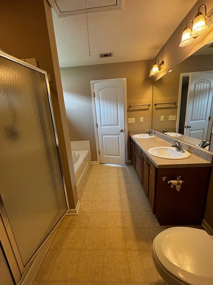 401 Barry McCaffrey BoulevardUnit E1 #1 - Photo 6 of 9