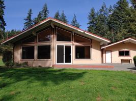 featured image of 925 Classic Rd