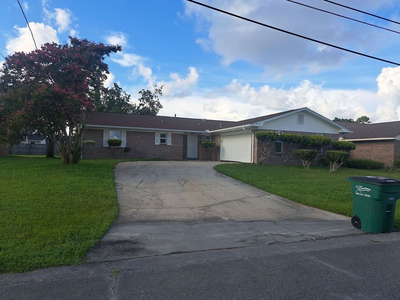 5921 Howard Rd