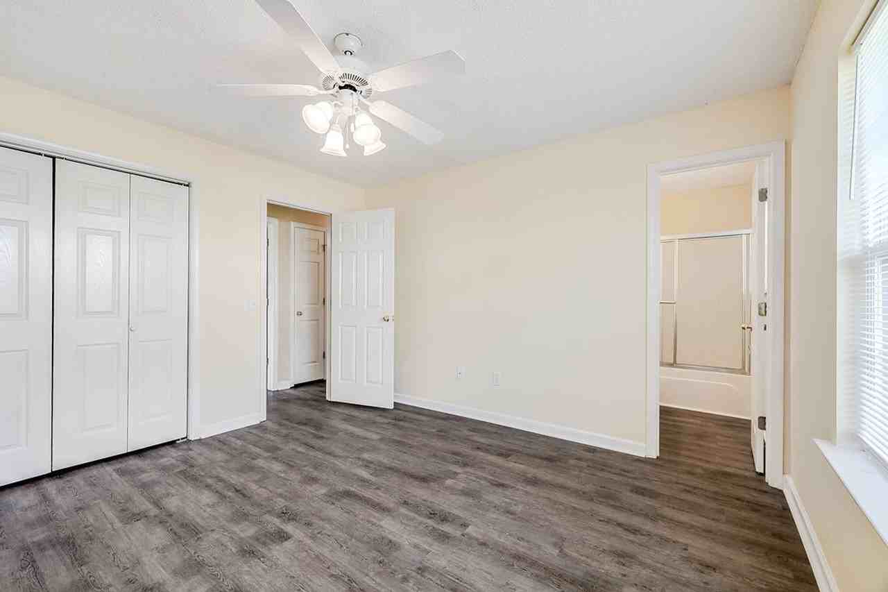 106 Mustang Dr - Photo 5 of 27