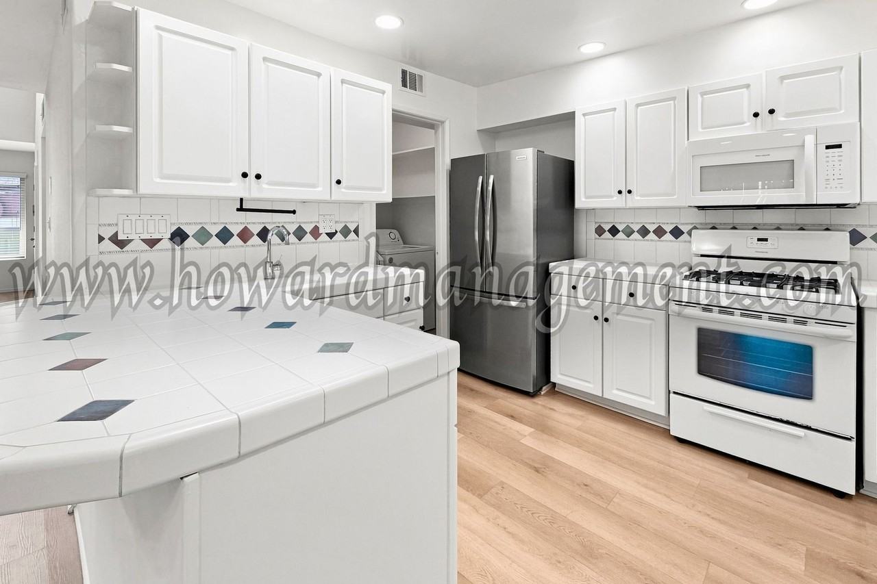 4605 Maytime Ln - Photo 6 of 20
