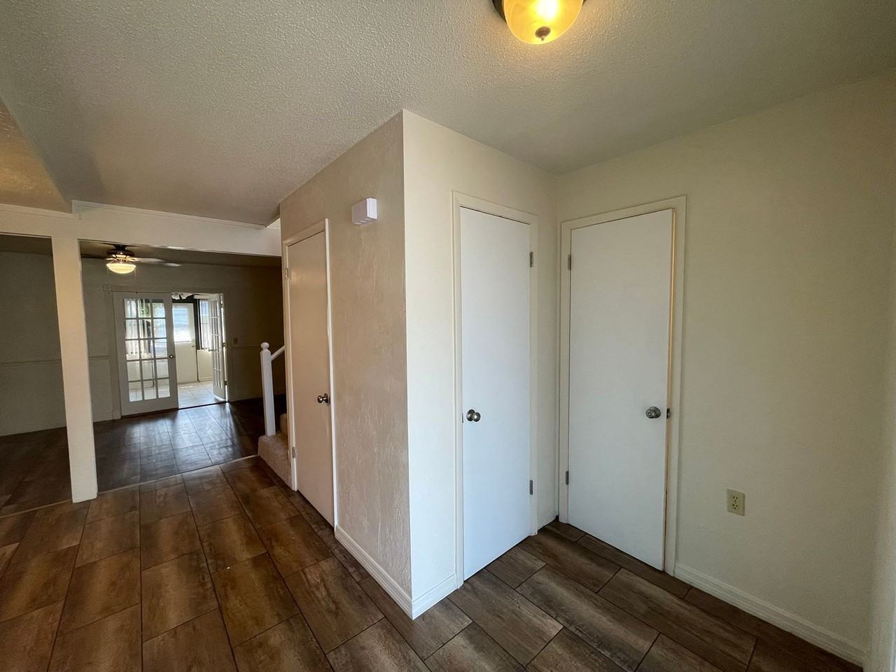 1 Fair Oaks Cir - Photo 2 of 28