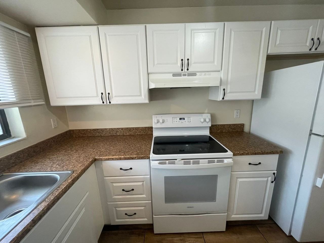 1 Fair Oaks Cir - Photo 6 of 28