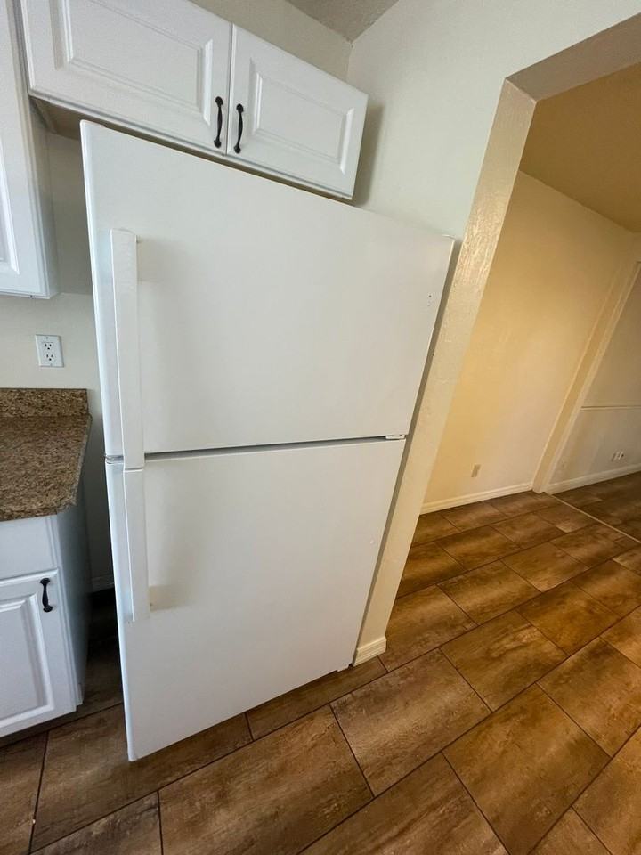 1 Fair Oaks Cir - Photo 7 of 28
