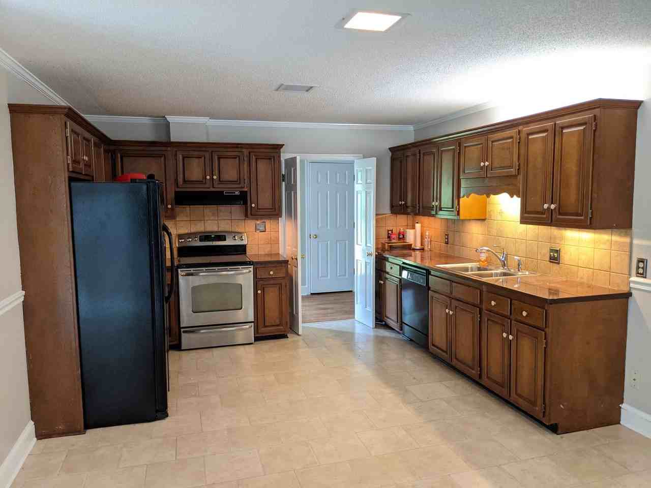 224 Lybrook Rd - Photo 3 of 19