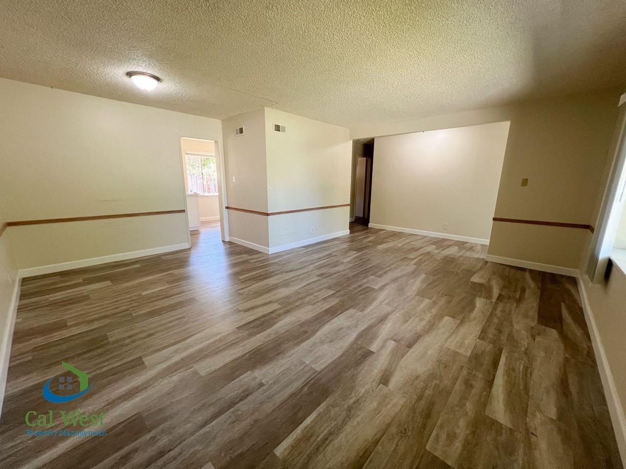 10600 E Estates Dr - Photo 6 of 31