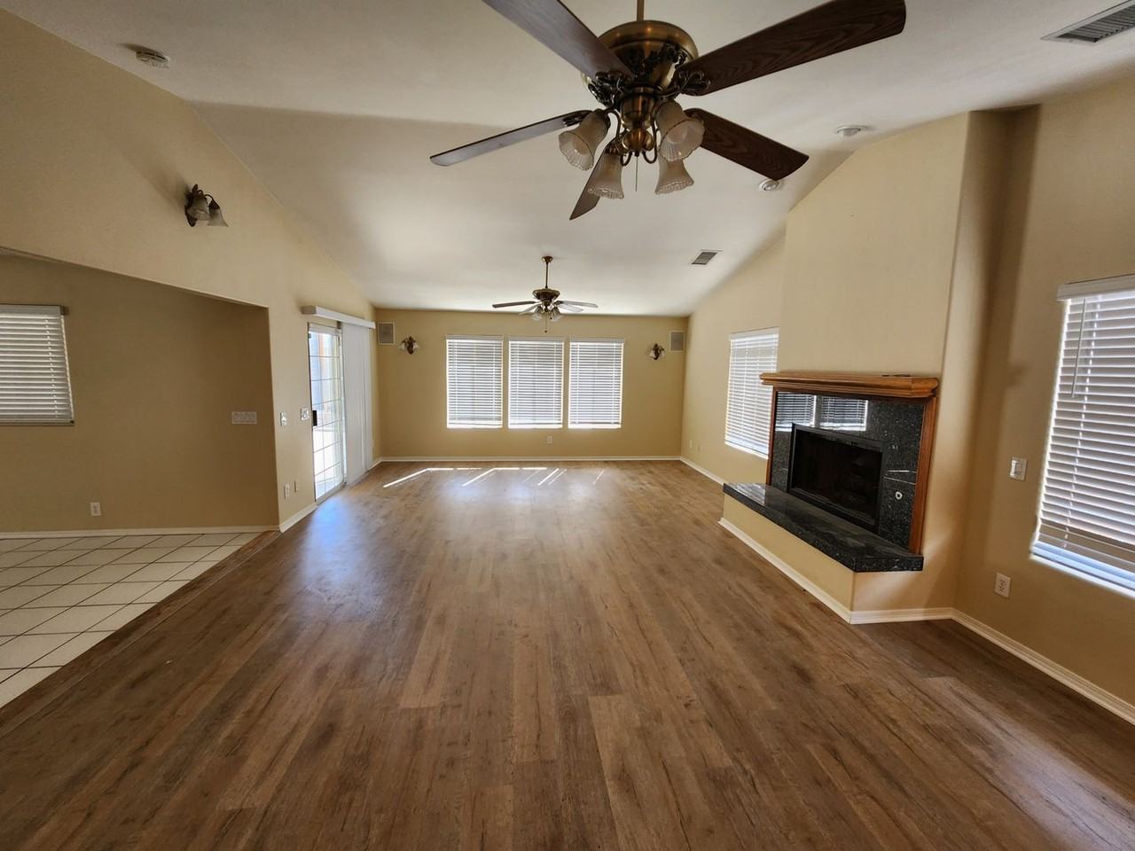 10327 Paseo Park Dr - Photo 6 of 11