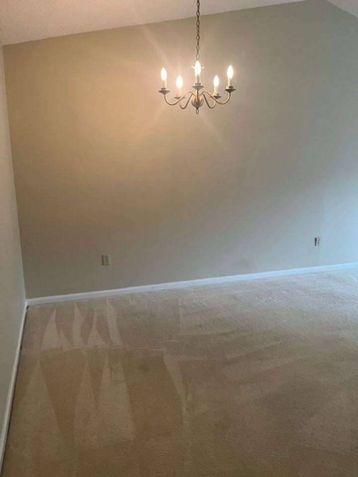 906 Indian Wells Ct - Photo 5 of 17