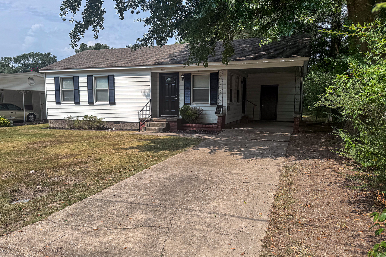 408 Troutt #1 - Photo 3 of 16
