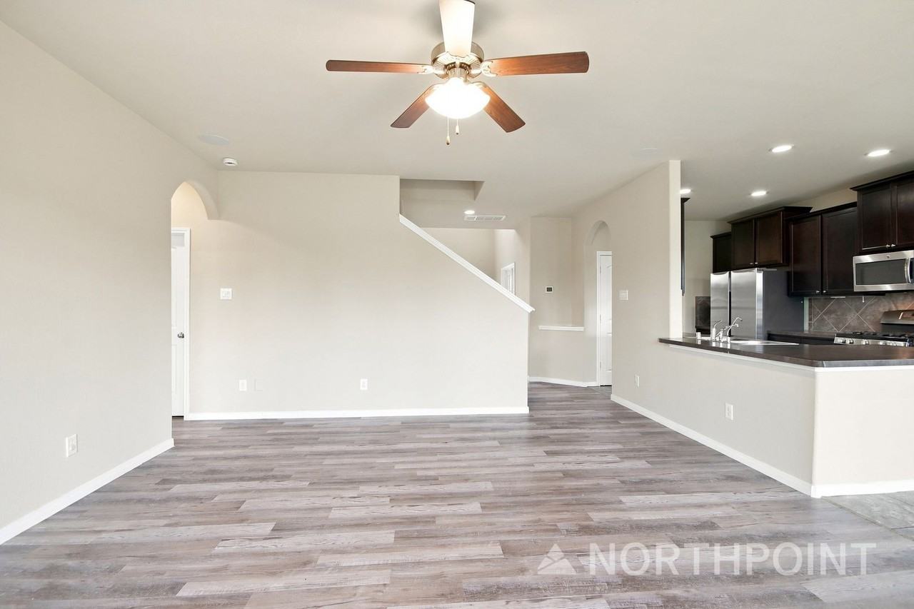 22488 Toronado Ridge Ln - Photo 4 of 21