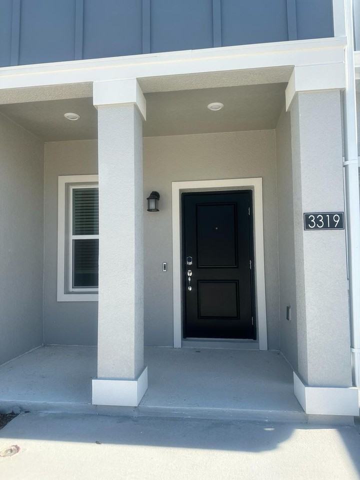 3319 Laurent Loop - Photo 2 of 18