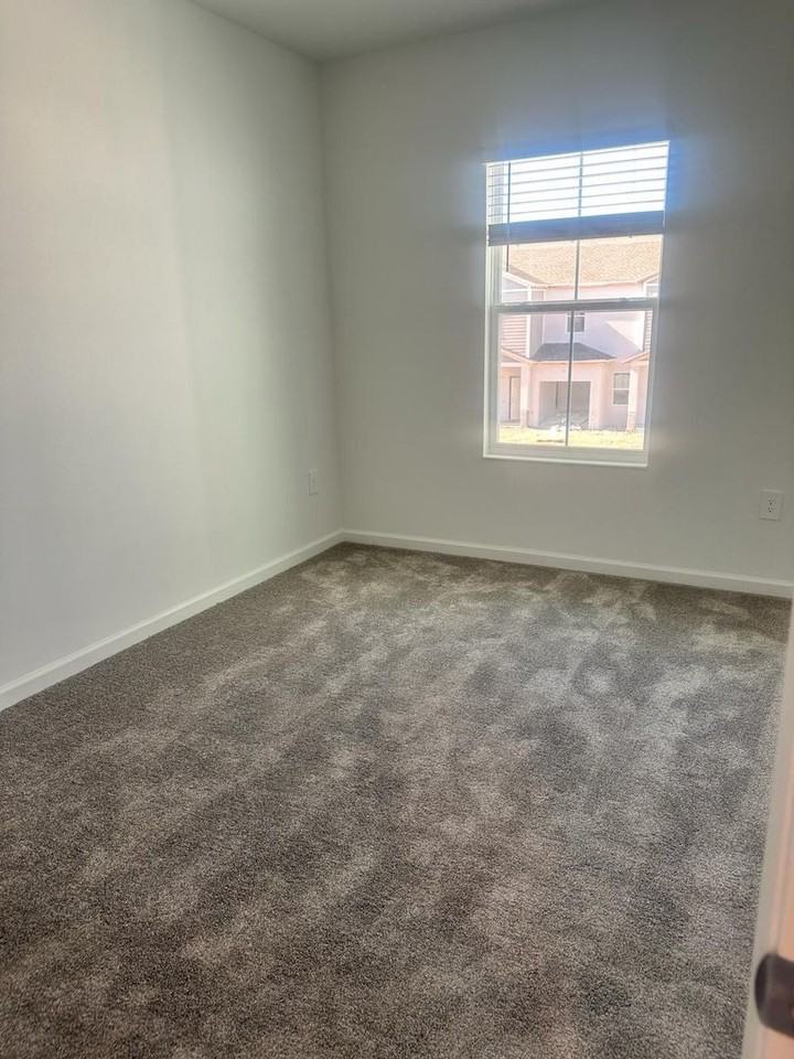 3319 Laurent Loop - Photo 3 of 18