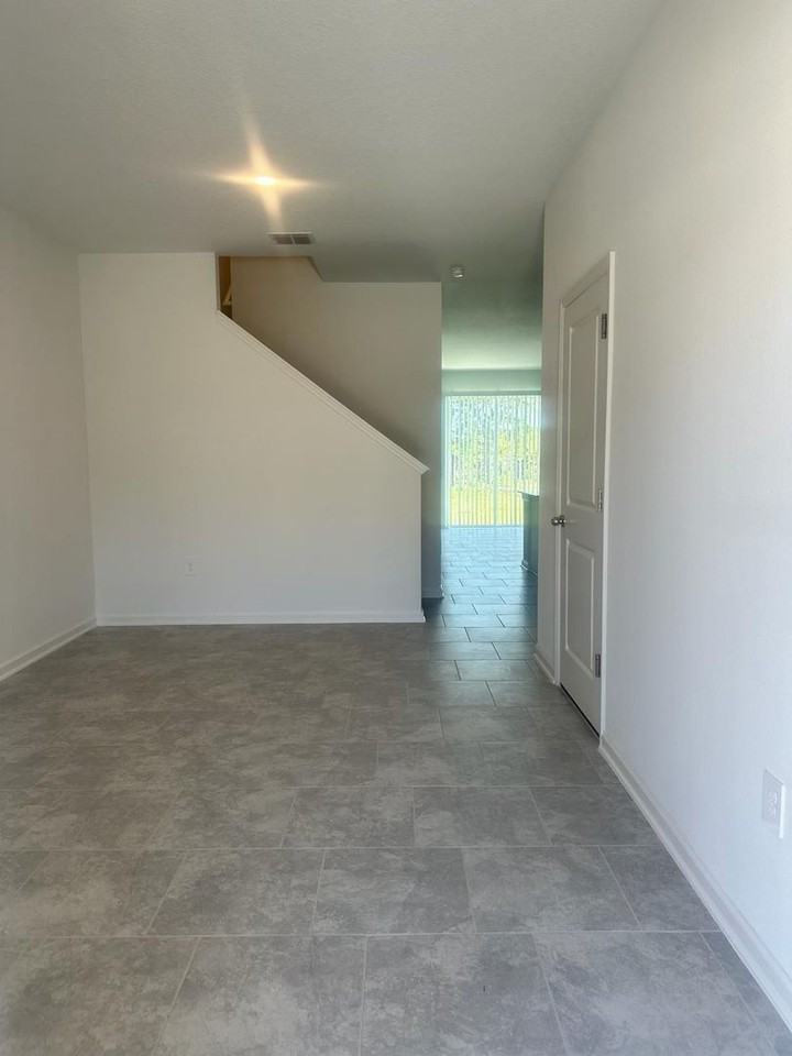 3319 Laurent Loop - Photo 5 of 18