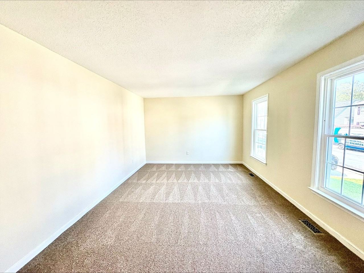 6207 Beaufont Hills Ct - Photo 2 of 13