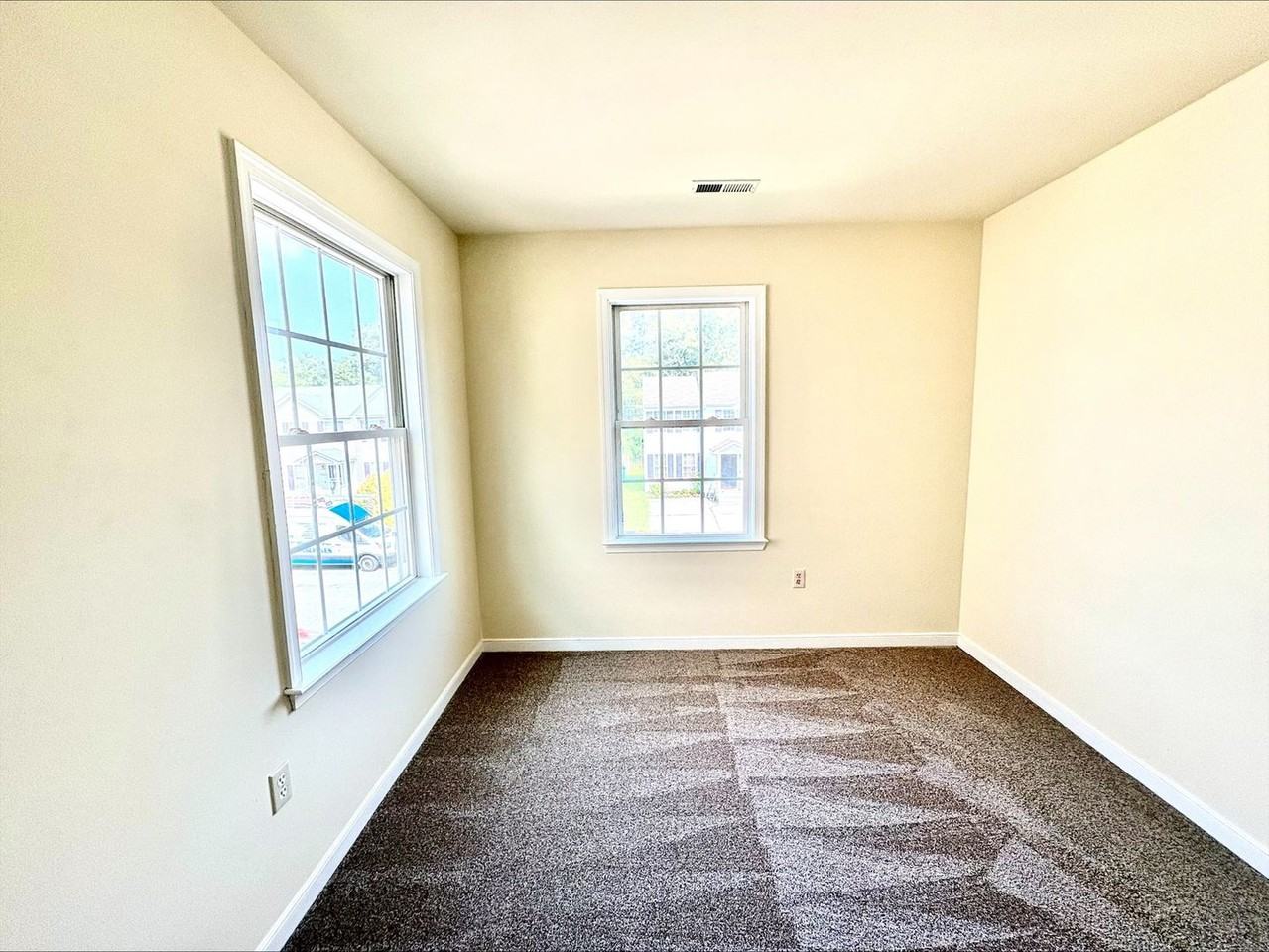 6207 Beaufont Hills Ct - Photo 5 of 13