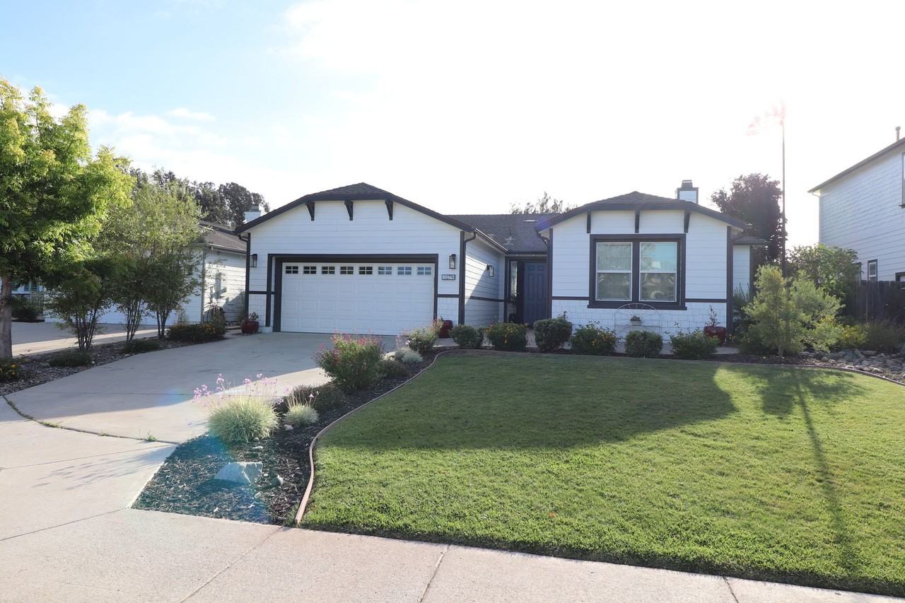 5279 Sycamore Creek Ct - Photo 2 of 21