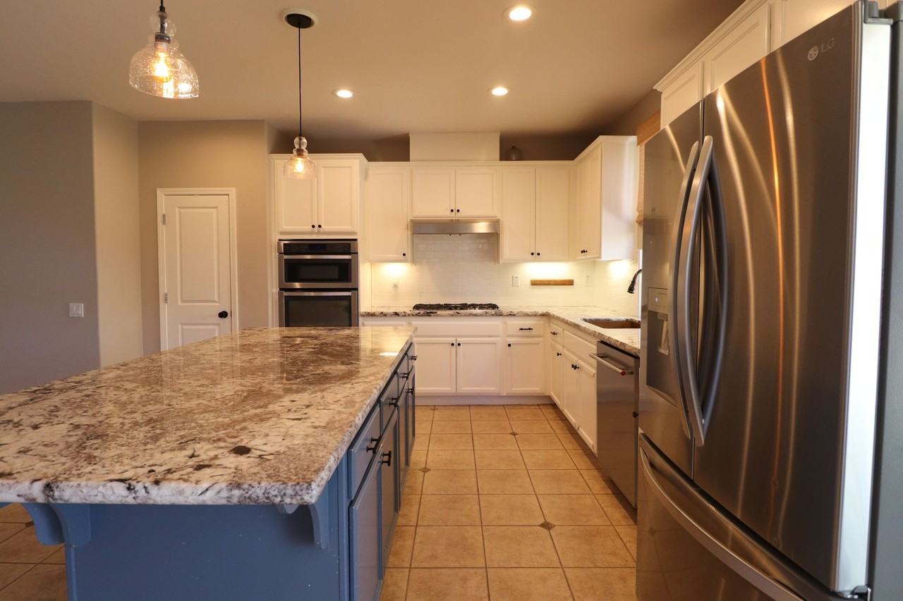 5279 Sycamore Creek Ct - Photo 5 of 21