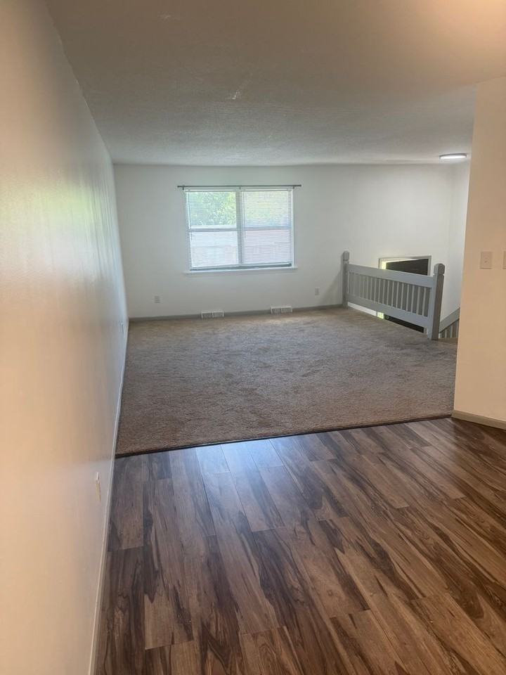 431 Maple Grove Way - Photo 5 of 21