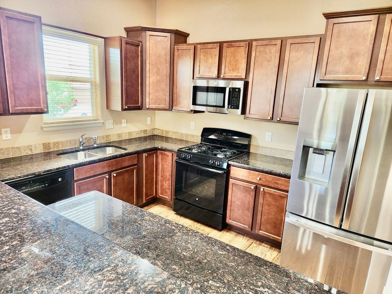 7027 Davey Crocket Ct - Photo 2 of 24