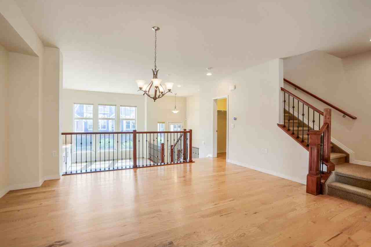 1815 Gallagher Ln - Photo 3 of 29