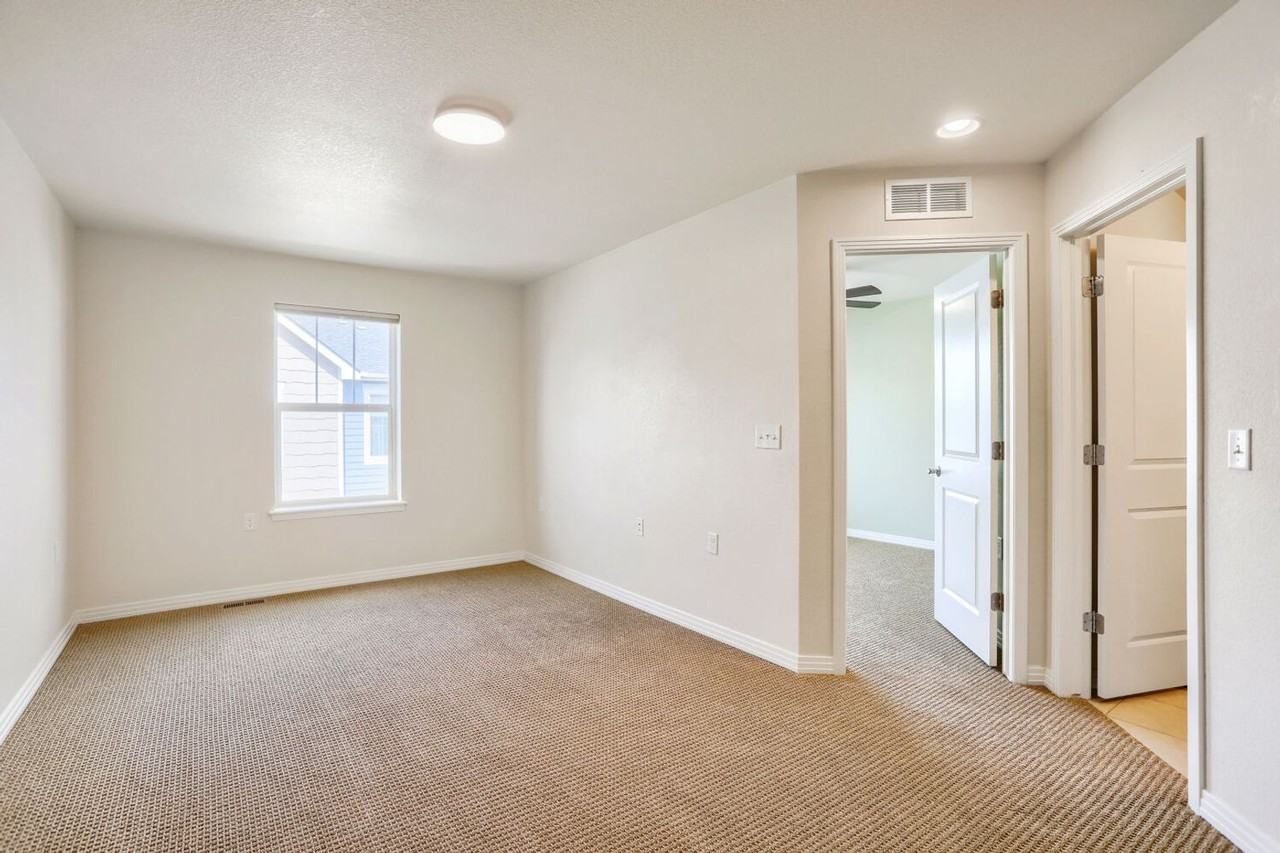 1815 Gallagher Ln - Photo 6 of 29