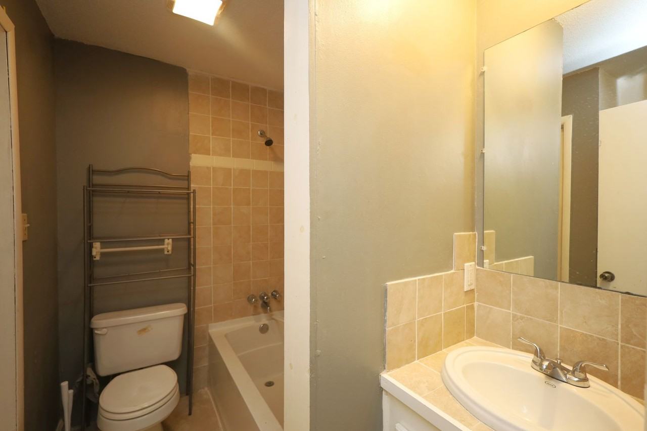 5 Crestwood Cir - Photo 6 of 9
